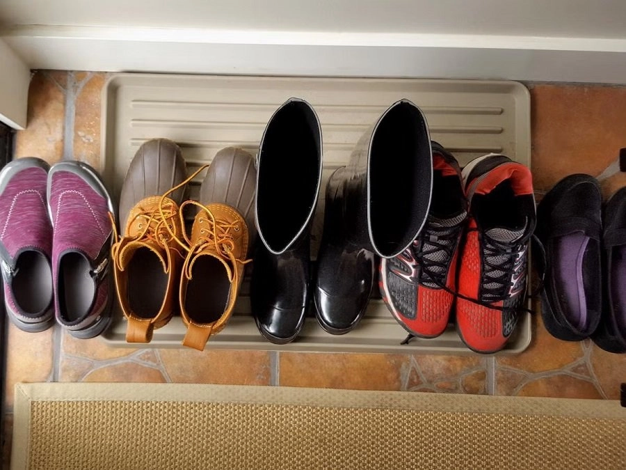 જૂતા-ચપ્પલ ઘરની અંદર ઊંધા પડેલા રહે છે… તો બદલી નાખો આ આદત 2 જૂતા-ચપ્પલ ઘરની અંદર ઊંધા પડેલા રહે છે… તો બદલી નાખો આ આદત https://www.pravinews.com/religion/astrology/shoes-are-kept-inside-the-house-upside-down-so-change-this-habit-3256