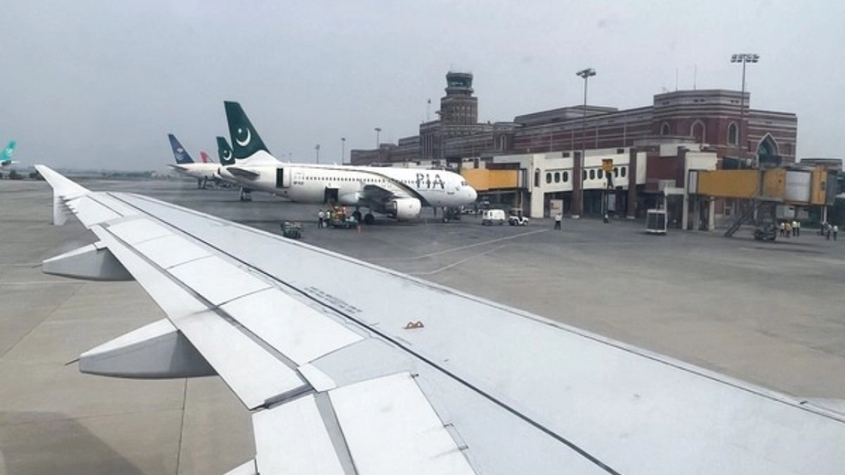 Pakistan News : પાકિસ્તાનના હાલ તો જુઓ! એરપોર્ટ પર પુત્રની લાશ છૂટી; માતા-પિતા સાથે ફ્લાઈટે ભરી ઉડાન https://www.pravinews.com/international-news/pakistan-pia-flight-departs-with-parents-flies-600-km-son-body-lies-at-airport-7782