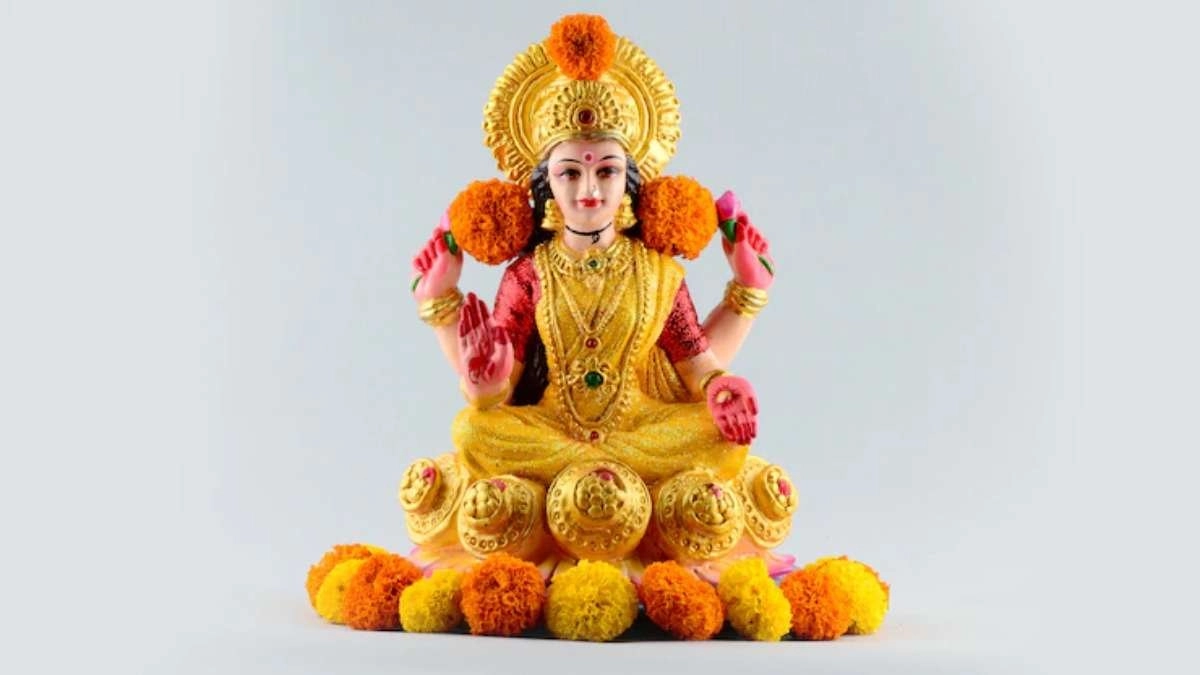 Maa Lakshmi : શું તામારા ઘરમાં માતા લક્ષ્મીની મૂર્તિ છે? તો ભૂલ થી પણ આ ભુલો ના કરતા,નહીતો ભરી મુશ્કેલી આવી શકે છે 2 Maa Lakshmi : શું તામારા ઘરમાં માતા લક્ષ્મીની મૂર્તિ છે? તો ભૂલ થી પણ આ ભુલો ના કરતા,નહીતો ભરી મુશ્કેલી આવી શકે છે https://www.pravinews.com/religion/astrology/do-you-have-an-idol-of-maa-lakshmi-in-your-house-are-you-also-making-these-5-mistakes-vastu-14888