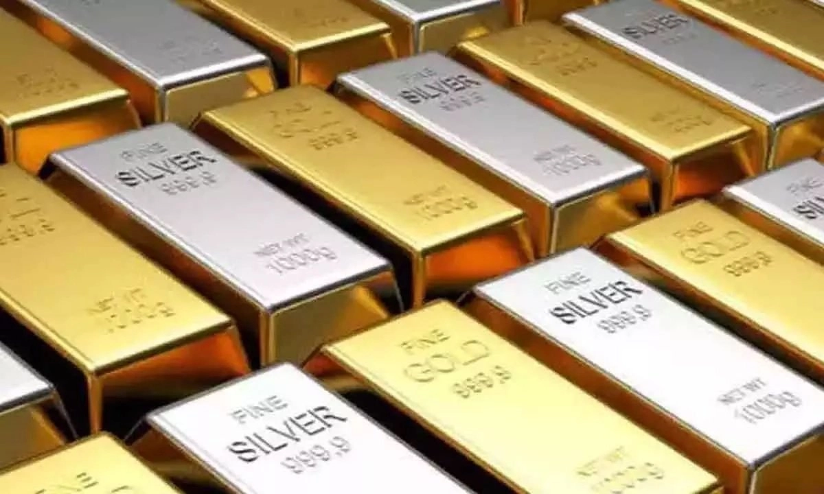 Gold Silver Price: સોના અને ચાંદીના ભાવમાં આવ્યું મોટું અપડેટ 3 Gold Silver Price: સોના અને ચાંદીના ભાવમાં આવ્યું મોટું અપડેટ https://www.pravinews.com/business/change-in-gold-silver-rates-15986