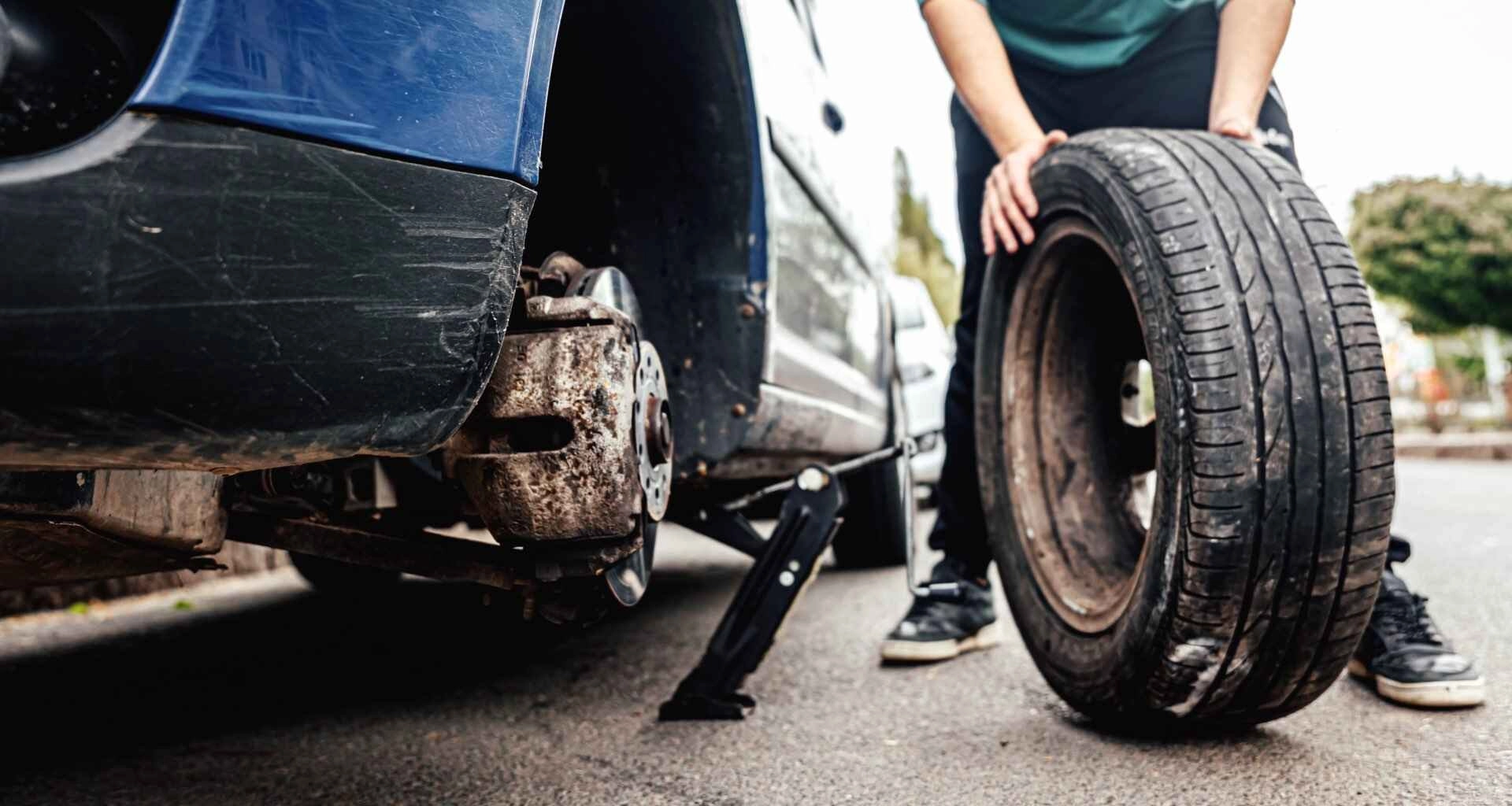 Car Easy Tips : આ ટિપ્સ ફોલો કરીને મહિલાઓ પણ બદલી શકે છે કારના ટાયર, જાણો ટિપ્સ અને ટ્રીકસ 3 Car Easy Tips : આ ટિપ્સ ફોલો કરીને મહિલાઓ પણ બદલી શકે છે કારના ટાયર, જાણો ટિપ્સ અને ટ્રીકસ https://www.pravinews.com/automobile/women-change-car-tires-with-these-5-easy-tips-and-tricks-work-will-be-done-in-just-10-minutes-14121