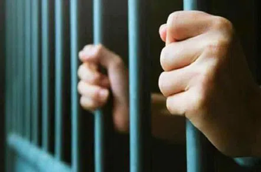 Singapore: ભારતીય મૂળના વ્યક્તિને સિંગાપોર માં આ કૃત્ય બદલ મળી 13 વર્ષની કેદ https://www.pravinews.com/international-news/indian-origin-singaporean-jailed-for-committing-crime-18281