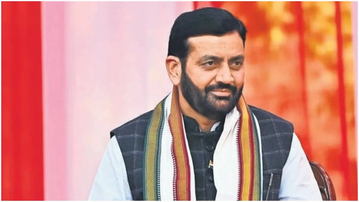 નાયબ સિંહ સૈની બીજી વખત બન્યા હરિયાણાના CM, જાણો કેબિનેટમાં કોણ કોણ સામેલ? 3 નાયબ સિંહ સૈની બીજી વખત બન્યા હરિયાણાના CM, જાણો કેબિનેટમાં કોણ કોણ સામેલ? https://www.pravinews.com/world-news-in-gujarati/haryana-cm-oath-ceremony-17-october-2024-nayab-saini-anil-vij-bjp-pm-modi-amit-shah-48116