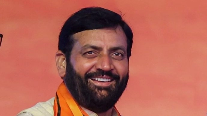 નાયબ સિંહ સૈની બીજી વખત બન્યા હરિયાણાના CM, જાણો કેબિનેટમાં કોણ કોણ સામેલ? 2 નાયબ સિંહ સૈની બીજી વખત બન્યા હરિયાણાના CM, જાણો કેબિનેટમાં કોણ કોણ સામેલ? https://www.pravinews.com/world-news-in-gujarati/haryana-cm-oath-ceremony-17-october-2024-nayab-saini-anil-vij-bjp-pm-modi-amit-shah-48116