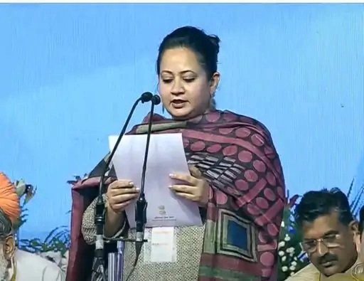 નાયબ સિંહ સૈનીએ બીજી વખત હરિયાણાના મુખ્યમંત્રી તરીકે શપથ લીધા, અનિલ વિજ સહિત 13 નેતાઓ મંત્રી બન્યા https://www.pravinews.com/world-news-in-gujarati/naib-singh-saini-took-oath-as-haryana-cm-for-the-second-consecutive-time-48148