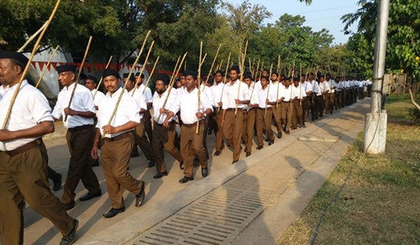 જયપુર કાર્યક્રમમાં RSSના 8 સ્વયંસેવકો ઘાયલ, જાણો સમગ્ર મામલો https://www.pravinews.com/world-news-in-gujarati/eight-rss-volunteer-injured-knife-attack-in-jaipur-program-48360