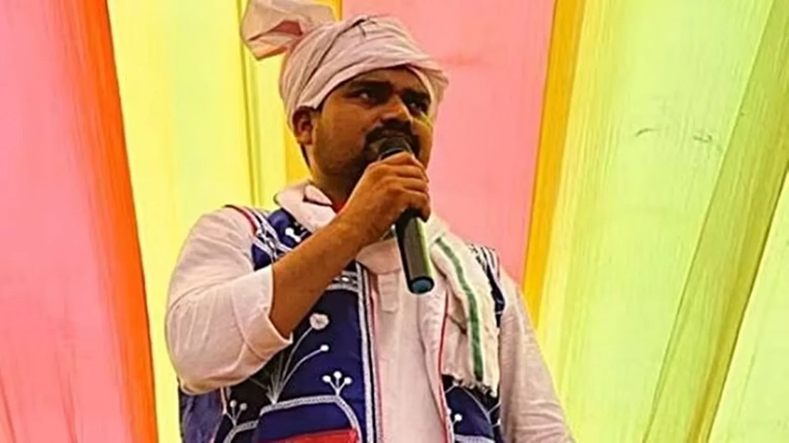 AAP MLA ચૈત્રા વસાવા પોલીસ કસ્ટડીમાં સરેન્ડર કરવા જઈ રહ્યા છે, ઈન્સ્પેક્ટરે શું કારણ આપ્યું? https://www.pravinews.com/elections/aap-mla-chaitar-vasava-in-gujarat-police-custody-was-going-to-surrender-in-bharuch-inspector-tell-reason-72159