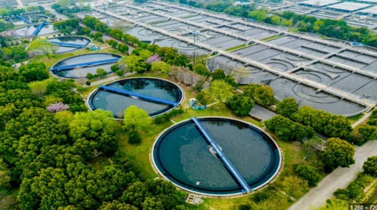 ઉત્તરાખંડના નવ શહેરોમાં છલકાશે 'અમૃત', દેહરાદૂનની 11.63 લાખ વસ્તીને મળશે પાણી https://www.pravinews.com/world-news-in-gujarati/dehradun-city-uttarakhand-nine-cities-to-get-amrit-water-supply-and-one-point-sixteen-million-population-to-benefit-in-five-years-70477