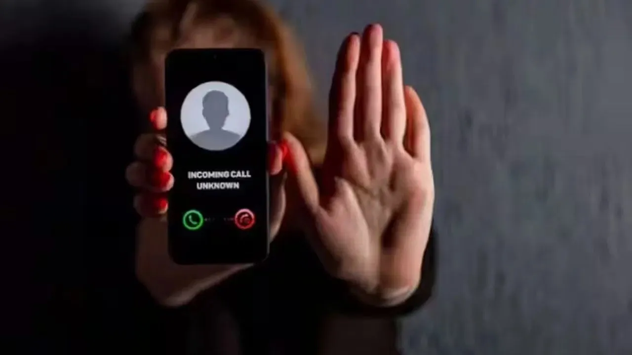 શું તમને પણ ફેક કોલ આવી રહ્યા છે? તો તાત્કાલિક આ ગાઈડલાઈનનું કરો પાલન https://www.pravinews.com/technology/getting-fake-calls-immediately-follow-these-government-guidelines-65240