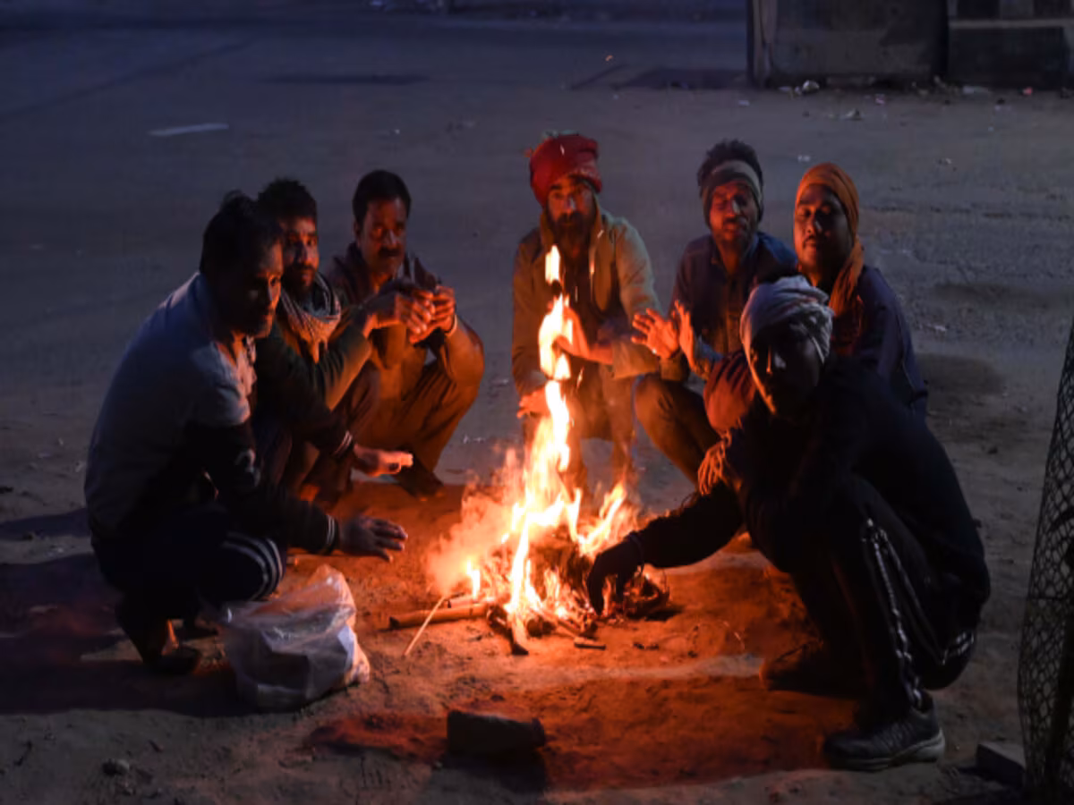 તીવ્ર ઠંડી માટે થઇ જાવ તૈયાર! આ રાજ્યોમાં પારો 4 ડિગ્રી સુધી ગગડ્યો. https://www.pravinews.com/world-news-in-gujarati/imd-mausam-samachar-10-december-cold-wave-alert-in-rajasthan-haryana-up-delhi-mp-bihar-weather-reports-67727