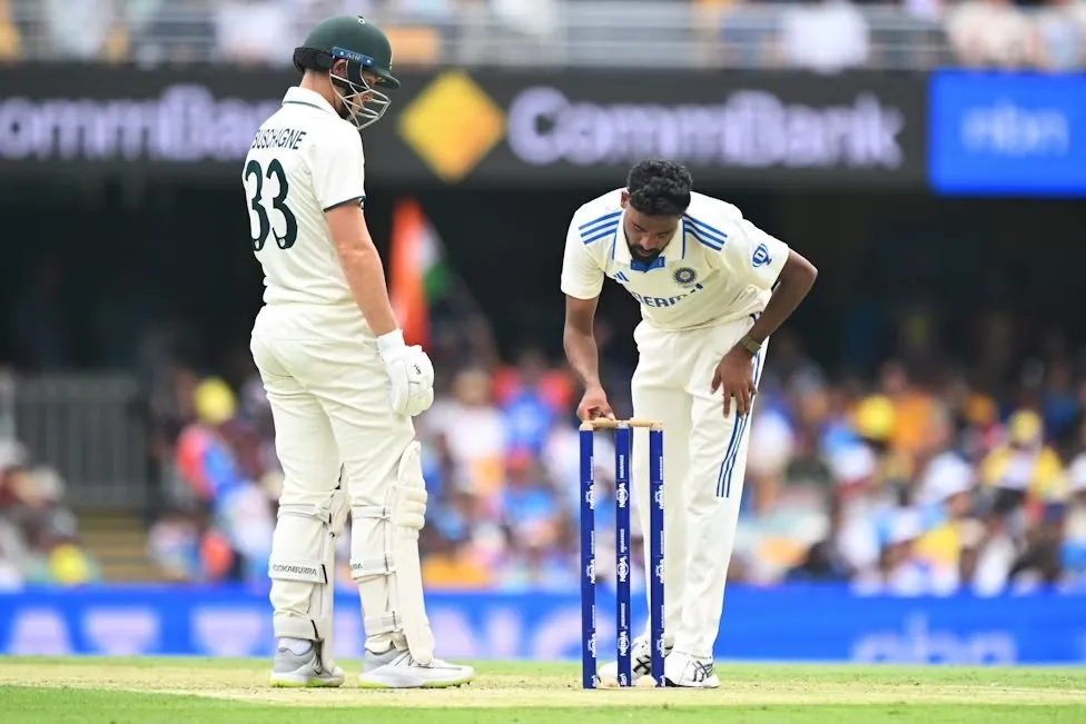 મેલીવિદ્યાના કારણે મોહમ્મદ સિરાજ ચર્ચામાં! જુઓ કેવી રીતે માર્નસ લેબુશેનને 'યુક્તિ' દ્વારા આઉટ કર્યો https://www.pravinews.com/sports/mohammed-siraj-changed-bails-moment-marnus-labuschagne-video-goes-viral-during-day-2-ind-vs-aus-3rd-test-brisbane-70761