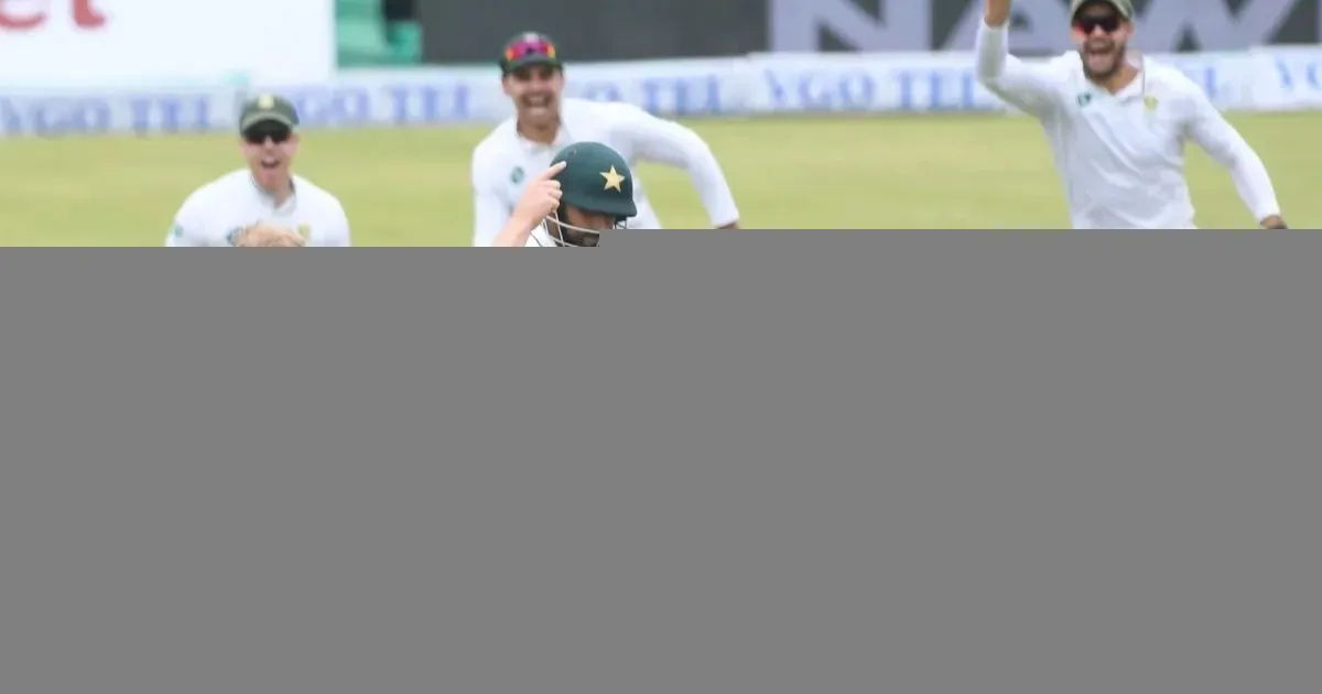 ડેબ્યૂ ટેસ્ટમાં 30 વર્ષના ખેલાડીએ રચ્યો ઈતિહાસ, ટેસ્ટ ક્રિકેટના ઈતિહાસમાં પહેલીવાર થયો આ ચમત્કાર https://www.pravinews.com/gujarat-news/cong-mla-among-several-held-for-attacking-policemen-during-protest-in-gujarat-news-77688