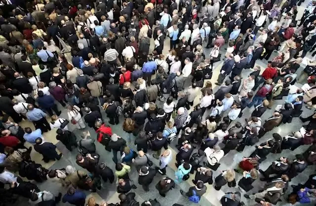 જો વિશ્વની વસ્તી અડધી થઈ જાય તો શું થશે? જાણો તેના ફાયદા કે ગેરફાયદા 2 જો વિશ્વની વસ્તી અડધી થઈ જાય તો શું થશે? જાણો તેના ફાયદા કે ગેરફાયદા https://www.pravinews.com/ajab-gajab/what-will-happen-if-the-worlds-population-is-halved-know-its-benefits-or-disadvantages-76974