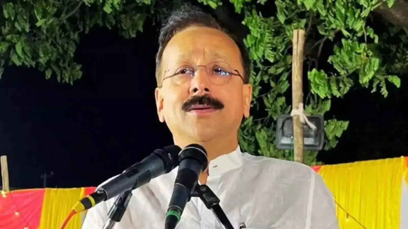 બાબા સિદ્દીકી હત્યા કેસમાં મુંબઈ ક્રાઈમ બ્રાન્ચે 26 આરોપીઓ વિરુદ્ધ ચાર્જશીટ દાખલ કરી 2 બાબા સિદ્દીકી હત્યા કેસમાં મુંબઈ ક્રાઈમ બ્રાન્ચે 26 આરોપીઓ વિરુદ્ધ ચાર્જશીટ દાખલ કરી https://www.pravinews.com/world-news-in-gujarati/mumbai-crime-branch-files-chargesheet-against-26-accused-in-baba-siddiqui-murder-case-84391