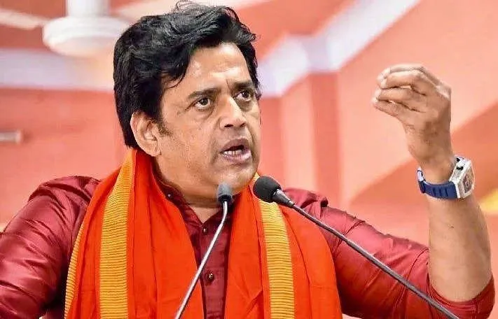 દિલ્હી ચૂંટણીમાં ભોજપુરી અભિનેતા રવિ કિશનની એન્ટ્રી, કહ્યું- ગંદા પાણીને કારણે 21000 લોકોના થયા મોત 2 દિલ્હી ચૂંટણીમાં ભોજપુરી અભિનેતા રવિ કિશનની એન્ટ્રી, કહ્યું- ગંદા પાણીને કારણે 21000 લોકોના થયા મોત https://www.pravinews.com/world-news-in-gujarati/bhojpuri-actor-ravi-kishan-enters-delhi-assembly-elections-aam-aadmi-party-bjp-government-95351