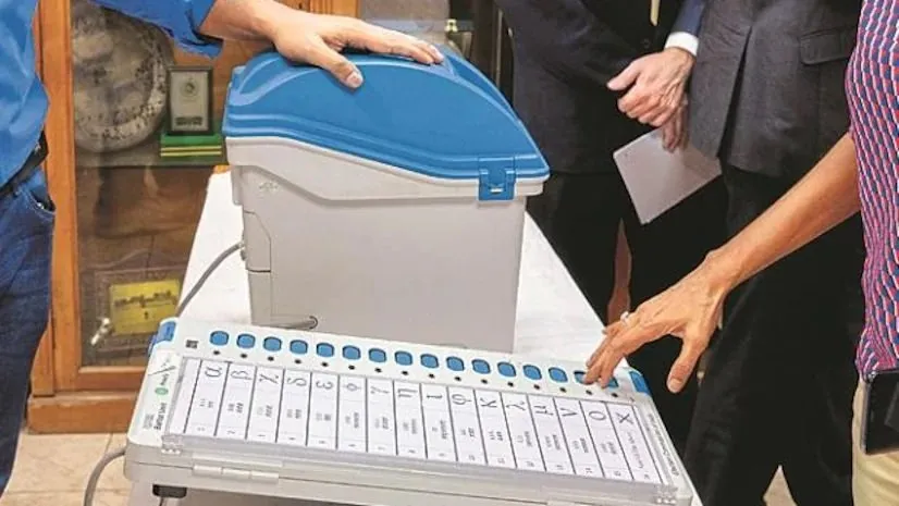 દિલ્હીમાં કેટલા મતદારો છે? જાહેર થઈ આખરી મતદાર યાદી 3 દિલ્હીમાં કેટલા મતદારો છે? જાહેર થઈ આખરી મતદાર યાદી https://www.pravinews.com/world-news-in-gujarati/delhi-voter-final-voter-list-election-commission-vidhan-sabha-chunav-84424