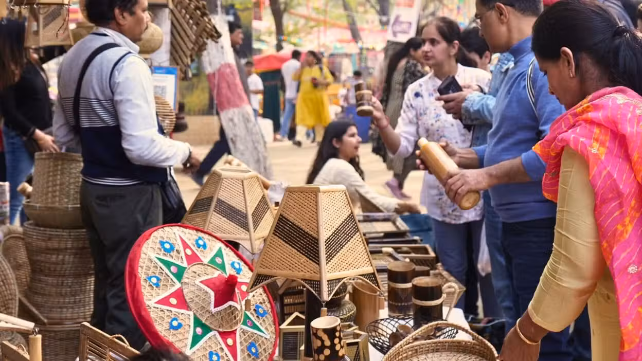 સુરજકુંડ મેળો ક્યારે અને ક્યાં ભરાય છે? અહીં જાણો કેવી રીતે પહોંચવું https://www.pravinews.com/lifestyle/surajkund-mela-2025-date-location-know-how-to-reach-nearest-metro-station-in-hindi-81576