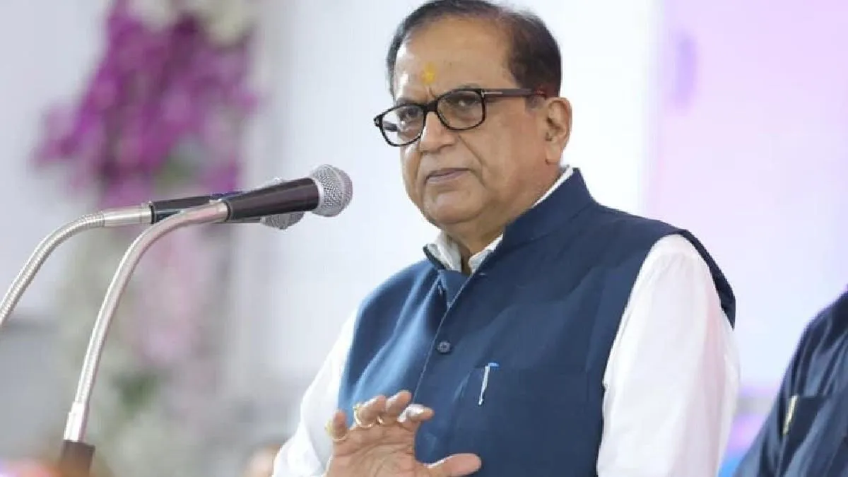 ઉદિત રાજના નિવેદનથી બસપા ગુસ્સે, સતીષ મિશ્રાએ ભાજપ-અખિલેશ યાદવ પર સવાલ ઉઠાવ્યા https://www.pravinews.com/world-news-in-gujarati/bsp-uproar-over-udit-raj-statement-satish-mishra-raised-questions-on-bjp-akhilesh-yadav-106367