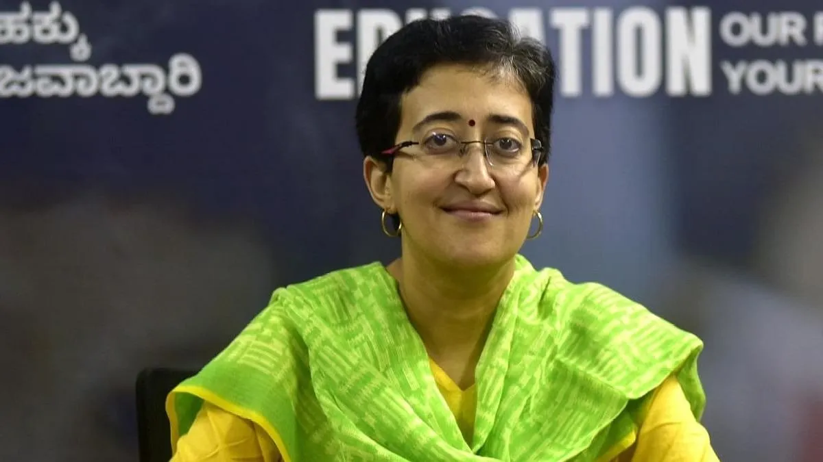 દિલ્હીમાં ફોટા પર વિવાદ વધ્યો, આંબેડકર માટે AAPનો હલ્લાબોલ, આતિશી સહિત ઘણા ધારાસભ્યોને સસ્પેન્ડ કરાયા https://www.pravinews.com/world-news-in-gujarati/atishi-marlena-and-aap-mlas-suspended-from-delhi-vidhan-sabha-108812