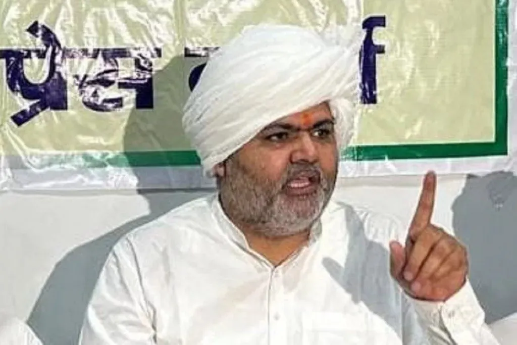 દિલ્હી દેહાતના મતદારોએ આખી ચૂંટણીની રમત બદલી નાખી! આ વ્યૂહરચનાથી ભાજપે ક્લીન સ્વીપ કર્યું 2 દિલ્હી દેહાતના મતદારોએ આખી ચૂંટણીની રમત બદલી નાખી! આ વ્યૂહરચનાથી ભાજપે ક્લીન સ્વીપ કર્યું https://www.pravinews.com/world-news-in-gujarati/delhi-election-result-2025-palam-360-delhi-dehat-chaudhary-surender-solanki-101490