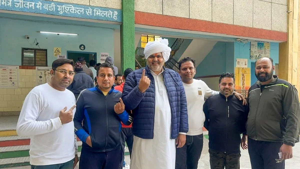 દિલ્હી દેહાતના મતદારોએ આખી ચૂંટણીની રમત બદલી નાખી! આ વ્યૂહરચનાથી ભાજપે ક્લીન સ્વીપ કર્યું 3 દિલ્હી દેહાતના મતદારોએ આખી ચૂંટણીની રમત બદલી નાખી! આ વ્યૂહરચનાથી ભાજપે ક્લીન સ્વીપ કર્યું https://www.pravinews.com/world-news-in-gujarati/delhi-election-result-2025-palam-360-delhi-dehat-chaudhary-surender-solanki-101490