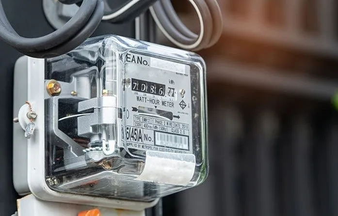 હવે દરેક ઘરમાં સ્માર્ટ મીટર લગાવવામાં આવશે, જરૂરિયાત મુજબ રિચાર્જ કરાવવું પડશે https://www.pravinews.com/gujarat-news/gujarat-government-smart-meters-installed-every-house-know-its-benefits-107620