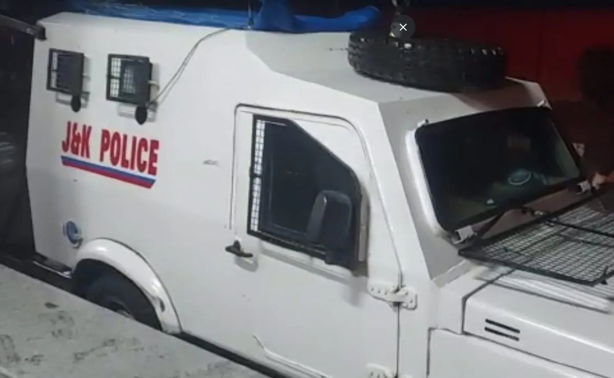 જમ્મુમાં પોલીસ અને ગુંડાઓ વચ્ચે મૂઠભેડ, તેઓ એક મોટો ગુનો કરવાના હતા! https://www.pravinews.com/world-news-in-gujarati/jammu-kashmir-encounter-between-police-and-gangsters-one-arrested-one-admitted-jammu-gmc-hospital-101512