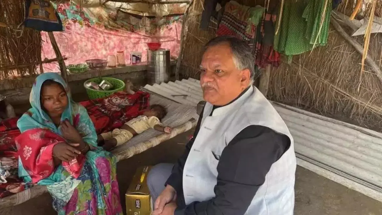 આ સ્કીમનો લાભ મળ્યા બાદ પરિવારે CM યોગીને ભગવાન માન્યા, મળી નોકરી 2 આ સ્કીમનો લાભ મળ્યા બાદ પરિવારે CM યોગીને ભગવાન માન્યા, મળી નોકરી https://www.pravinews.com/world-news-in-gujarati/up-government-zero-poverty-scheme-beneficiary-got-job-under-in-lucknow-101495