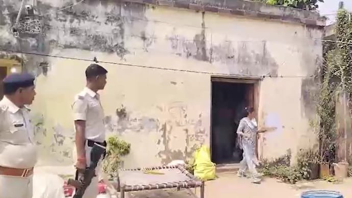 નિત્યાનંદ રાયના ભત્રીજા સામે હત્યાનો કેસ દાખલ, પાણીના વિવાદમાં તેણે પોતાના જ ભાઈની હત્યા કરી https://www.pravinews.com/world-news-in-gujarati/bhagalpur-union-minister-nityanand-rai-nephew-firing-case-murder-case-filed-against-injured-jaijit-116675