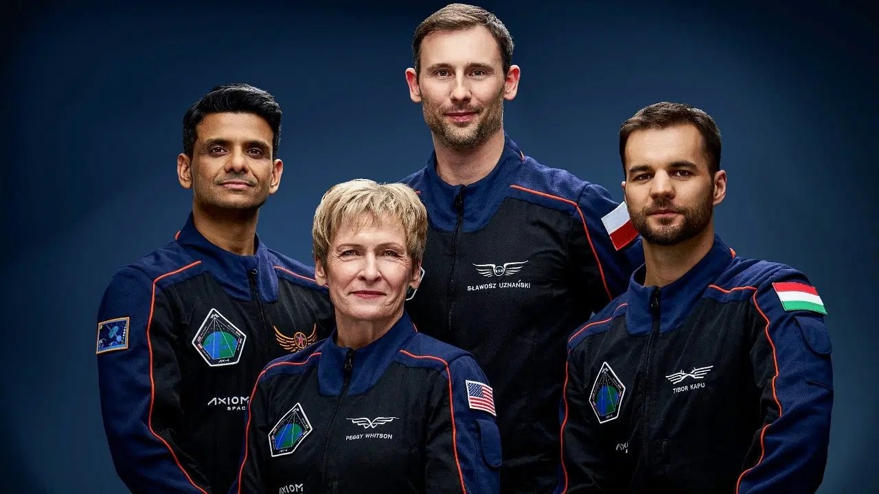 સુનિતા વિલિયમ્સની વાપસી બાદ નજર X-4 મિશન પર, પહેલીવાર આ ભારતીયને મળશે સુવર્ણ તક https://www.pravinews.com/international-news/dragon-returns-with-sunita-williams-next-mission-to-carry-this-indian-astronaut-to-space-115903