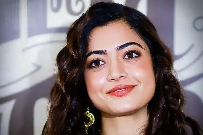 રશ્મિકા મંદાનાએ કન્નડ ભાષાનું કર્યું અપમાન! કોંગ્રેસ ધારાસભ્યએ કહ્યું- 'તેમને પાઠ ભણાવવો જોઈએ' 3 રશ્મિકા મંદાનાએ કન્નડ ભાષાનું કર્યું અપમાન! કોંગ્રેસ ધારાસભ્યએ કહ્યું- 'તેમને પાઠ ભણાવવો જોઈએ' https://www.pravinews.com/world-news-in-gujarati/karnataka-congress-mla-ravikumar-gowda-said-actress-rashmika-mandana-has-insulted-kannada-she-should-taught-a-lesson-111416