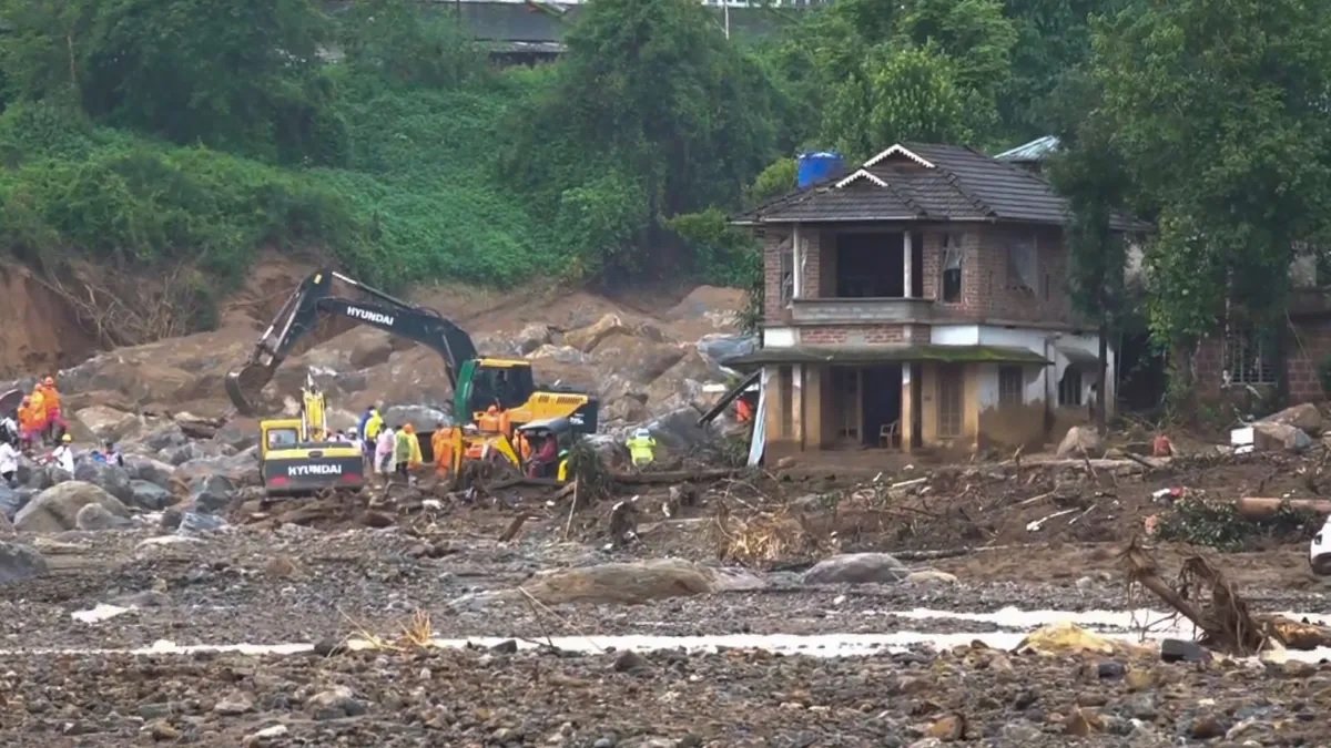 કેરળ સરકારનો મોટો નિર્ણય, ભૂસ્ખલનથી પ્રભાવિત બાળકોને 10 લાખ રૂપિયાની શૈક્ષણિક સહાય મળશે 3 કેરળ સરકારનો મોટો નિર્ણય, ભૂસ્ખલનથી પ્રભાવિત બાળકોને 10 લાખ રૂપિયાની શૈક્ષણિક સહાય મળશે https://www.pravinews.com/world-news-in-gujarati/kerala-govt-announces-rs-10-lakh-educational-aid-for-children-who-lost-parents-in-landslide-115855