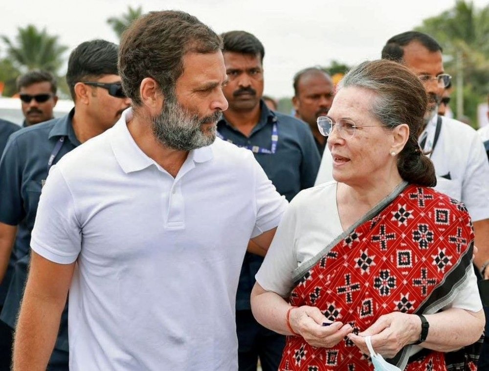 'રાહુલ-સોનિયાએ રાજીનામું આપવું જોઈએ', બોફોર્સ કૌભાંડ પર ભાજપે કોંગ્રેસ પર પ્રહાર કર્યા https://www.pravinews.com/world-news-in-gujarati/rahul-sonia-should-resign-from-their-posts-bjp-once-again-attacks-congress-on-bofors-scam-117944