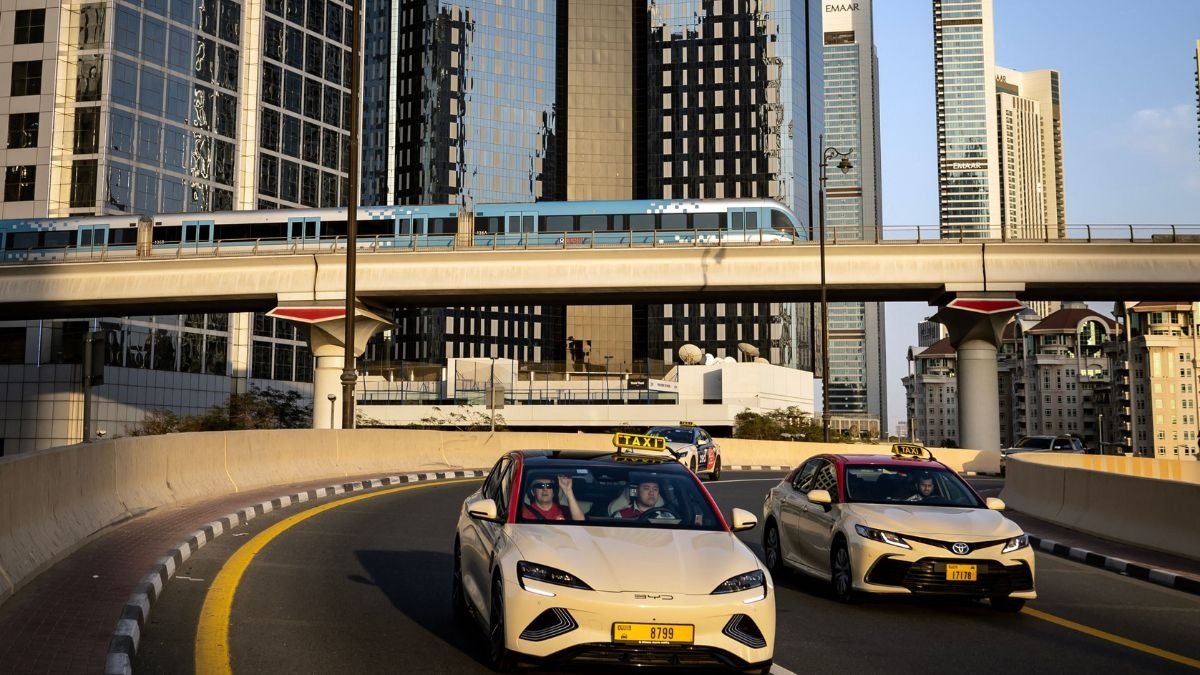 આ છે દુનિયાના 10 સૌથી સુરક્ષિત અને અસુરક્ષિત દેશો, મુસાફરી કરતા પહેલા જુઓ સંપૂર્ણ યાદી 2 આ છે દુનિયાના 10 સૌથી સુરક્ષિત અને અસુરક્ષિત દેશો, મુસાફરી કરતા પહેલા જુઓ સંપૂર્ણ યાદી https://www.pravinews.com/ajab-gajab/safest-country-in-the-world-uae-second-rank-know-top-10-safest-and-dangerous-countries-list-here-118402