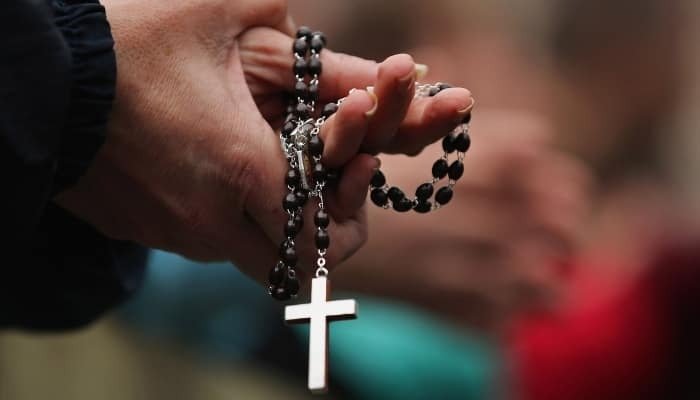 ધર્મ પરિવર્તન માટે આપતો હતો પૈસા, હિન્દુ દેવી-દેવતાઓ પર પણ કરી ટિપ્પણી, પોલીસે આરોપીની કરી ધરપકડ https://www.pravinews.com/gujarat-news/surendranagar-religious-conversion-men-giving-money-for-change-religion-comments-on-hindu-deities-police-arrested-accused-115944