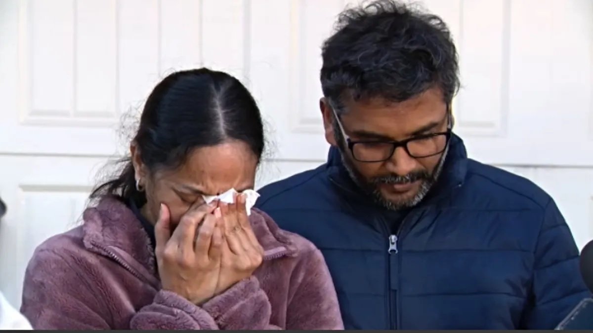 ગુમ થયેલી ભારતીય વિદ્યાર્થીની સુદીક્ષાની શોધ બંધ, ભાવુક પરિવારે કહી આ વાત 2 ગુમ થયેલી ભારતીય વિદ્યાર્થીની સુદીક્ષાની શોધ બંધ, ભાવુક પરિવારે કહી આ વાત https://www.pravinews.com/international-news/us-missing-indian-student-sudiksha-konanki-declared-dead-his-parents-issue-ststement-116562