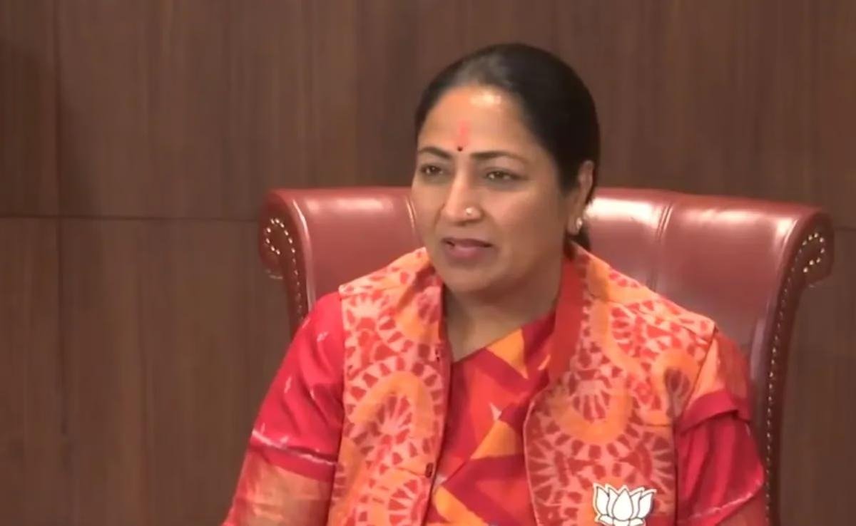 દિલ્હીમાં ત્રણ વિભાગોના અધિકારીઓની રજા પર સરકારે પ્રતિબંધ લાદ્યો, 15 સપ્ટેમ્બર સુધી આદેશ જારી, જાણો શા માટે લેવામાં આવ્યો આ નિર્ણય 2 દિલ્હીમાં ત્રણ વિભાગોના અધિકારીઓની રજા પર સરકારે પ્રતિબંધ લાદ્યો, 15 સપ્ટેમ્બર સુધી આદેશ જારી, જાણો શા માટે લેવામાં આવ્યો આ નિર્ણય https://www.pravinews.com/world-news-in-gujarati/government-imposes-ban-on-leave-of-officers-of-three-departments-in-delhi-order-issued-till-september-15-know-why-this-decision-was-taken-122906