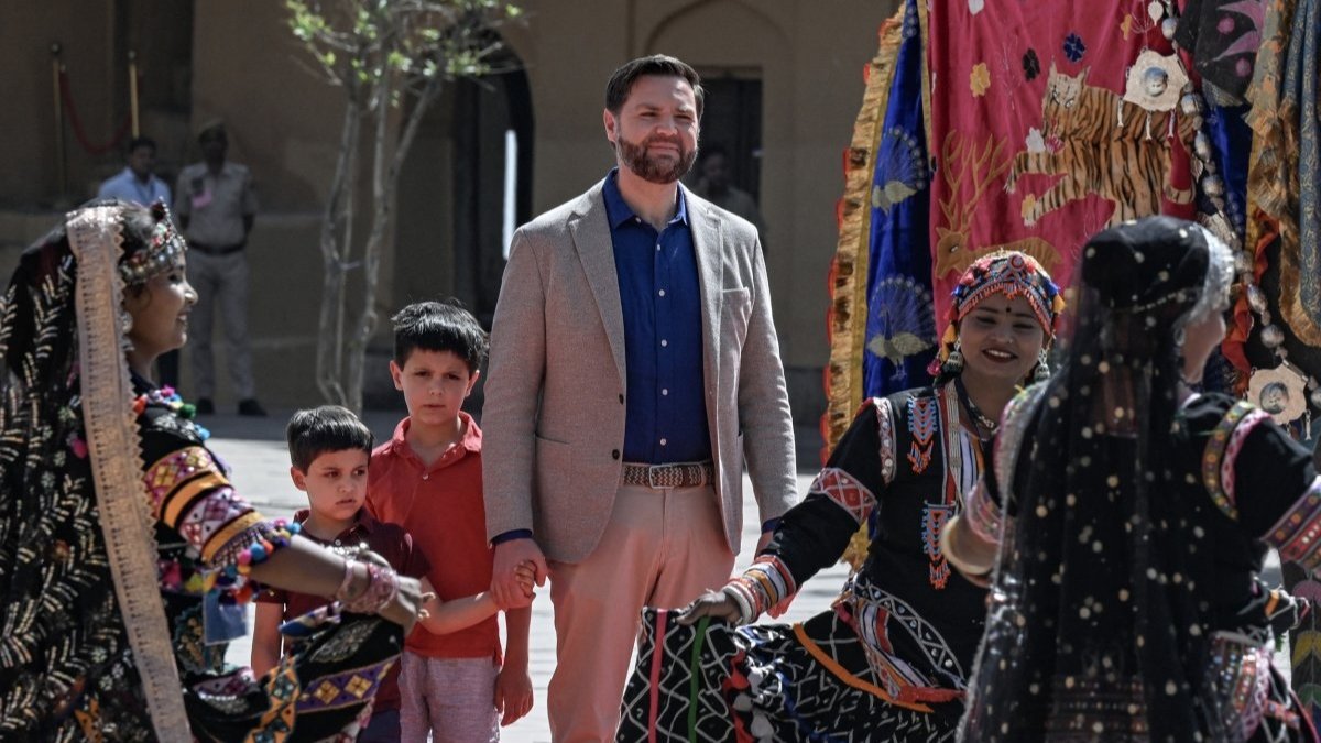 શું પાકિસ્તાની આર્મી ચીફની હાલત ઓસામા જેવી થશે? પહેલગામ હુમલા બાદ અમેરિકા ગુસ્સે, પૂર્વ અધિકારીએ કહી મોટી વાત https://www.pravinews.com/international-news/america-pakistan-army-chief-asim-muneer-osama-bin-laden-america-pahalgam-attack-122494