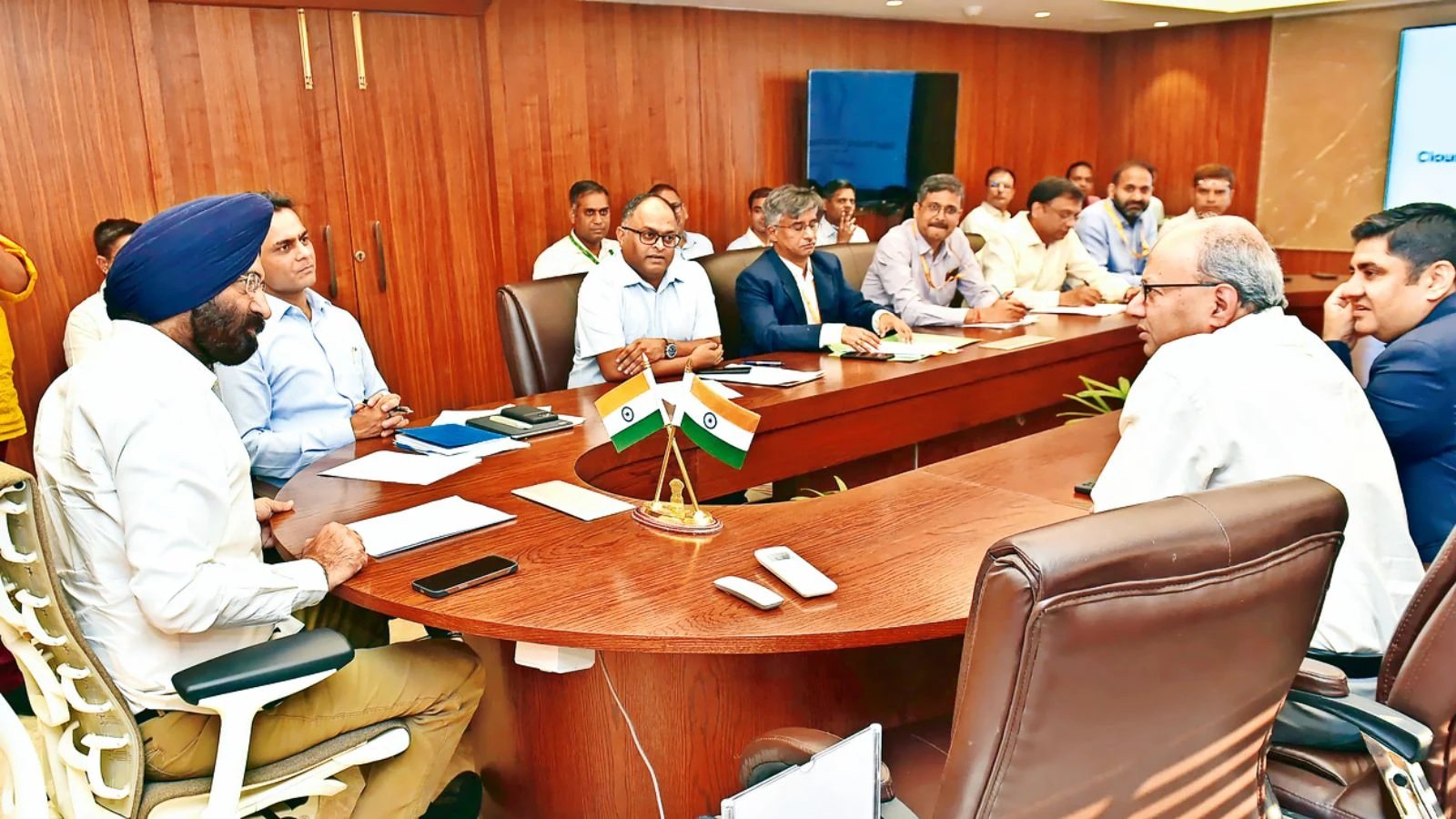 દિલ્હીમાં વધતા પ્રદૂષણ પર સરકાર કડક, મંત્રી મનજિંદર સિરસાએ આપ્યા મુખ્ય નિર્દેશ 2 દિલ્હીમાં વધતા પ્રદૂષણ પર સરકાર કડક, મંત્રી મનજિંદર સિરસાએ આપ્યા મુખ્ય નિર્દેશ https://www.pravinews.com/world-news-in-gujarati/delhi-air-pollution-environment-minister-manjinder-singh-sirsa-meeting-calls-for-immediate-steps-122330