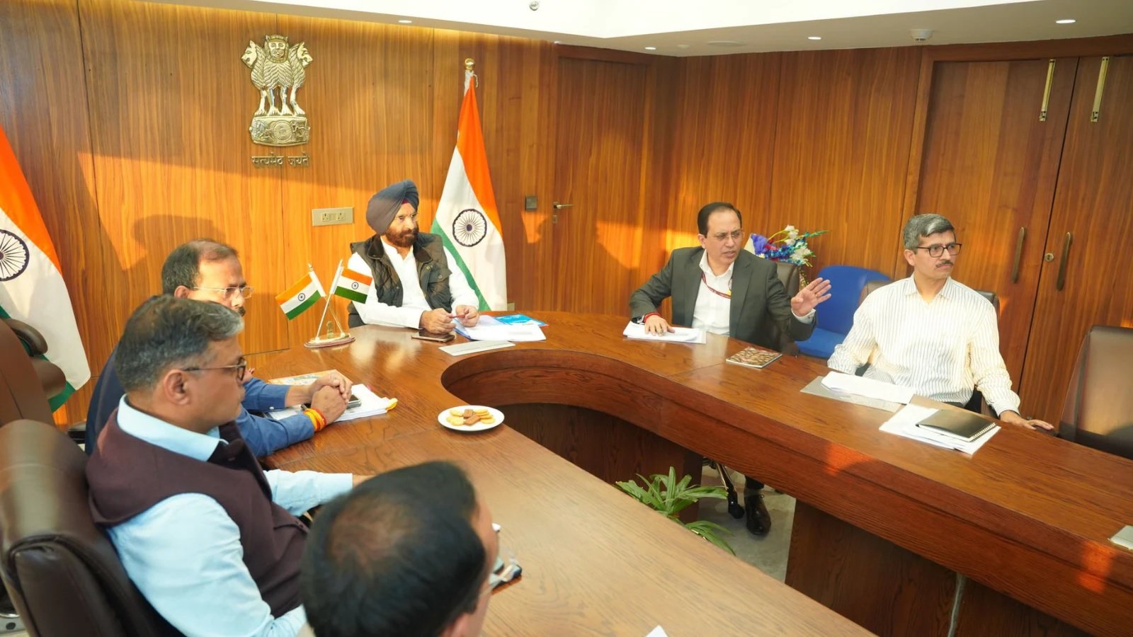 દિલ્હીમાં વધતા પ્રદૂષણ પર સરકાર કડક, મંત્રી મનજિંદર સિરસાએ આપ્યા મુખ્ય નિર્દેશ 3 દિલ્હીમાં વધતા પ્રદૂષણ પર સરકાર કડક, મંત્રી મનજિંદર સિરસાએ આપ્યા મુખ્ય નિર્દેશ https://www.pravinews.com/world-news-in-gujarati/delhi-air-pollution-environment-minister-manjinder-singh-sirsa-meeting-calls-for-immediate-steps-122330