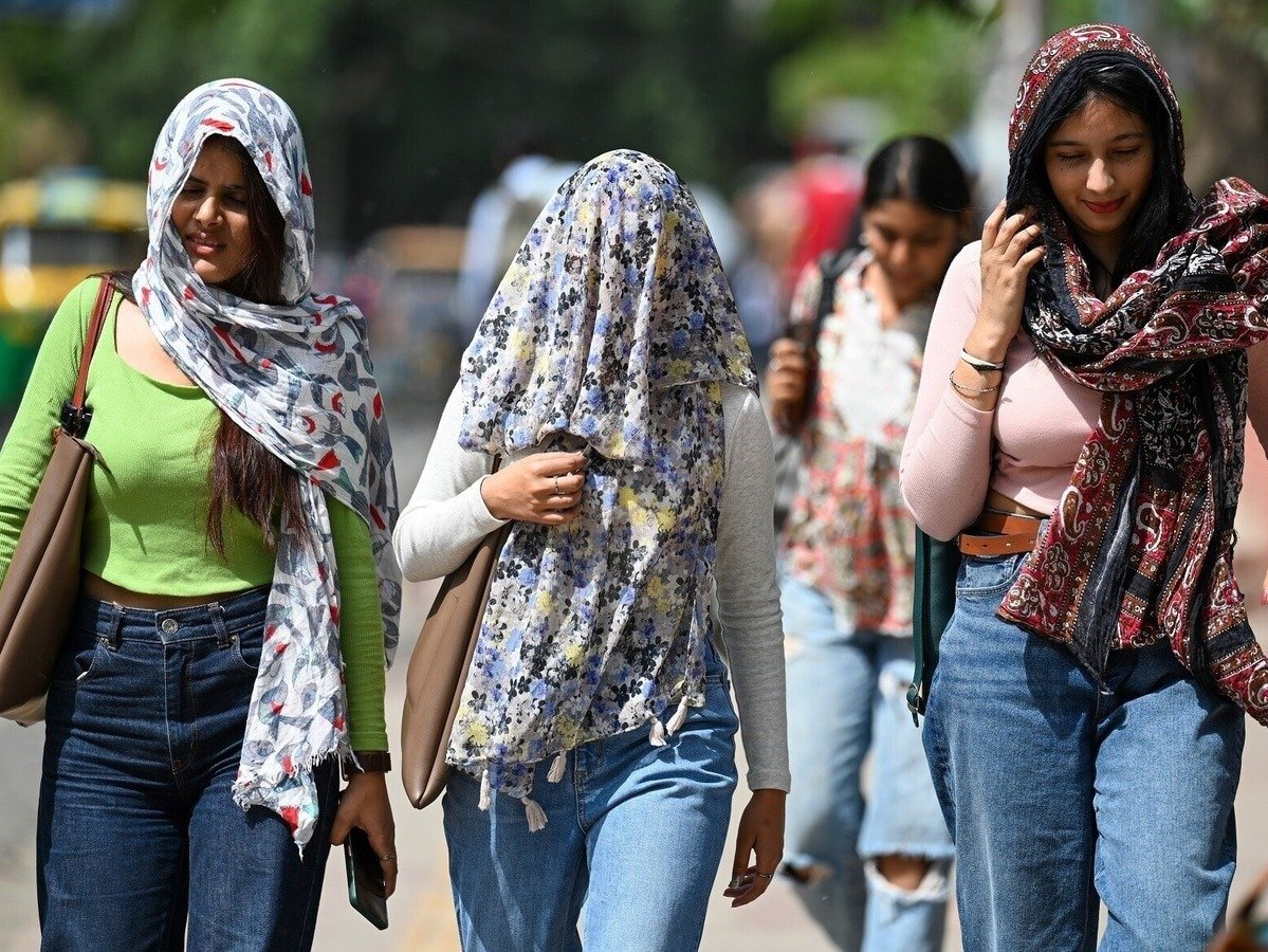 ગુજરાતમાં 3 દિવસ સુધી હીટવેવનું યલો એલર્ટ, પારો 45 ડિગ્રીએ પહોંચશે, આગામી 7 દિવસ માટે હવામાન અપડેટ https://www.pravinews.com/gujarat-news/gujarat-weather-update-three-days-yellow-alert-for-heatwave-121284