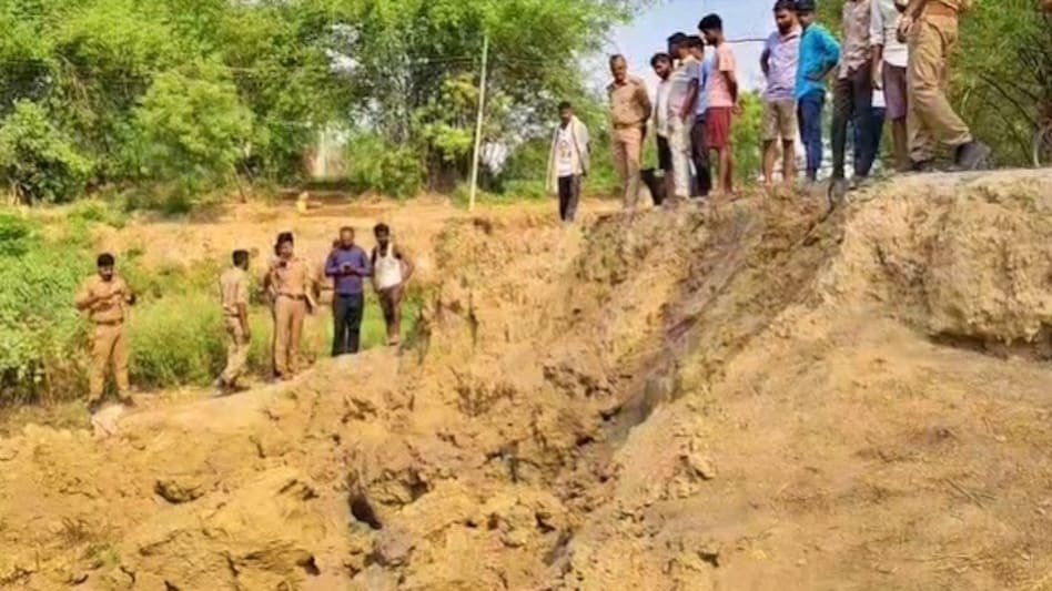 માટીના ઢગલા ધસી પડતા 5ના મોત, કૌશામ્બીમાં મોટો અકસ્માત https://www.pravinews.com/world-news-in-gujarati/kaushambi-major-accident-5-killed-as-earthen-mound-collapses-123020