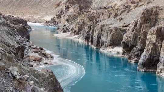 ભારત અને પાકિસ્તાન વચ્ચે સિંધુ જળ કરાર શું છે? 9 વર્ષમાં બનેલી વસ્તુઓ એક જ ઝટકામાં ખતમ! 5 ભારત અને પાકિસ્તાન વચ્ચે સિંધુ જળ કરાર શું છે? 9 વર્ષમાં બનેલી વસ્તુઓ એક જ ઝટકામાં ખતમ! https://www.pravinews.com/ajab-gajab/what-is-indus-water-treaty-in-hindi-sindhu-jal-samjhauta-india-pakistan-1960-agreement-cancelled-after-kashmir-pahalgam-terror-attack-upsc-notes-122665