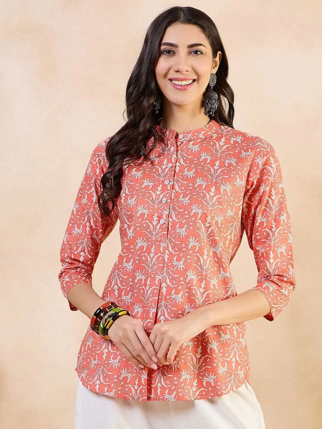 આ 5 લેટેસ્ટ ડિઝાઈન કરેલી શોર્ટ કુર્તીઓ ઓફિસમાં આકર્ષક દેખાવ માટે શ્રેષ્ઠ https://www.pravinews.com/lifestyle/fashion-news/5-short-kurti-designs-for-office-124340