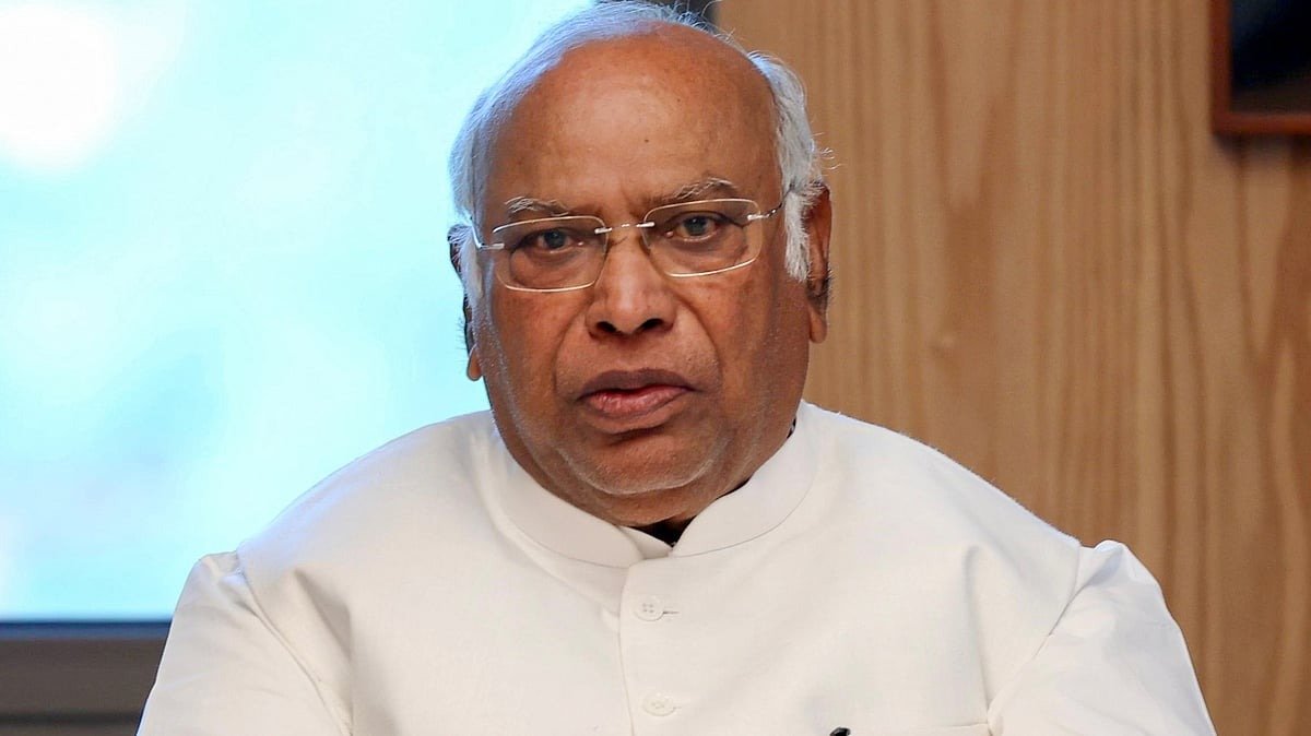 કોંગ્રેસ અધ્યક્ષ ખડગેએ PM મોદીને લખ્યો પત્ર, જાતિ ગણતરી અંગે ત્રણ સૂચનો આપ્યા https://www.pravinews.com/politics/congress-president-mallikarjun-kharge-writes-letter-to-pm-modi-suggested-three-points-on-caste-census-123970