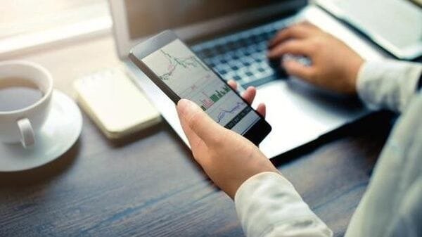 શું તમારું ડીમેટ ખાતું ઘણા સમયથી બંધ છે? તેને કેવી રીતે પાછું મેળવવું તે જાણો 2 શું તમારું ડીમેટ ખાતું ઘણા સમયથી બંધ છે? તેને કેવી રીતે પાછું મેળવવું તે જાણો https://www.pravinews.com/business/demat-account-closed-know-how-to-get-it-back-quickly-follow-these-steps-123715