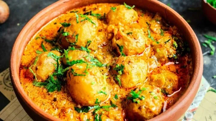 ઘરે ઢાબા સ્ટાઇલમાં દમ આલુ બનાવો, રહી જશો આંગળા ચાટતા https://www.pravinews.com/food/dum-aloo-recipe-in-restaurant-style-at-home-in-a-easy-way-124649