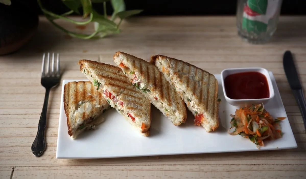 તમારા બાળકો માટે બનાવો સ્વાદિષ્ટ હંગ કર્ડ સેન્ડવિચ બનાવો, રેસીપી નોંધી લો https://www.pravinews.com/food/hung-curd-sandwich-recipe-how-to-make-hung-curd-sandwich-124421