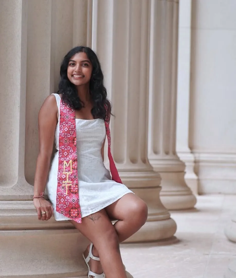 કોણ છે ભારતીય મૂળની મેઘા વેમુરી, જે પેલેસ્ટાઈનના સમર્થનમાં સૂત્રોચ્ચાર કરીને USમાં ફસાઈ, યુનિવર્સિટીએ કડક કાર્યવાહી કરી 3 કોણ છે ભારતીય મૂળની મેઘા વેમુરી, જે પેલેસ્ટાઈનના સમર્થનમાં સૂત્રોચ્ચાર કરીને USમાં ફસાઈ, યુનિવર્સિટીએ કડક કાર્યવાહી કરી https://www.pravinews.com/international-news/indian-origin-megha-vemuri-got-into-trouble-in-us-raising-slogans-support-of-palestine-126184