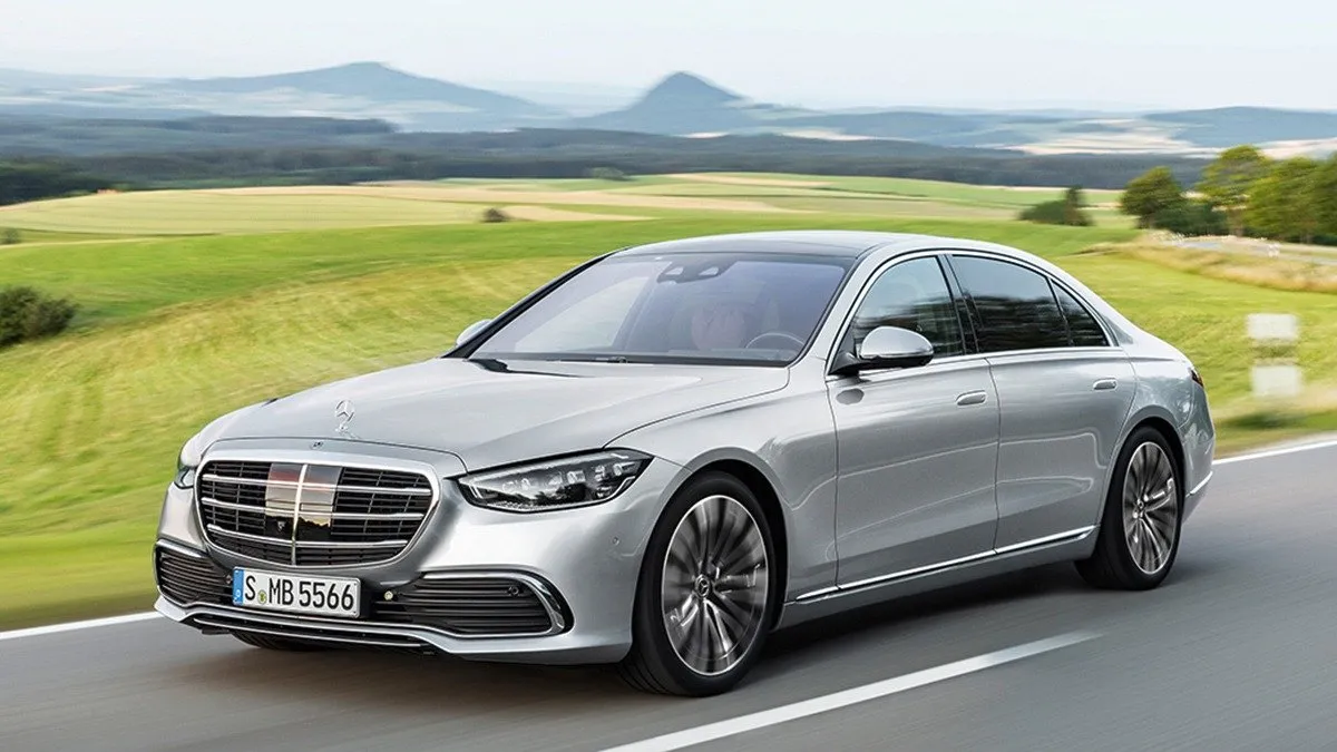 મર્સિડીઝ બેન્ઝ કારને મોંઘી કરવાની તૈયારી, જાણો ક્યારે અને કેટલી વધશે કિંમતો https://www.pravinews.com/automobile/mercedes-benz-to-hike-car-prices-in-india-check-effective-date-and-revised-rates-124323